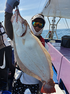 [푸른바다3호] 8월 18일 광어 다운샷~