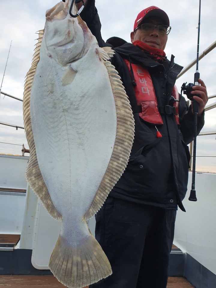 [[[푸바5호]]] 12월 9일 광어.우럭 다운샷~ 조행기~