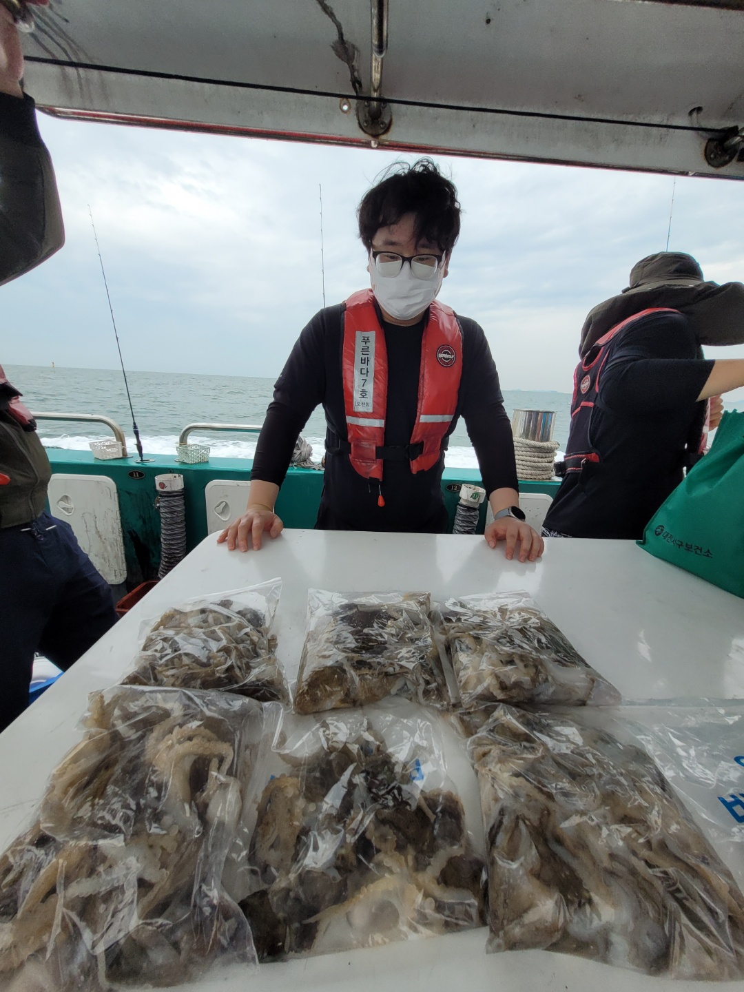 ༺ৡۣ꧁푸른바다7호꧂ۣৡ༻ 21.10.08 꺄오선장 먹물조황